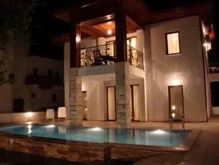 For Sale Luxury Villa In Plot Of 388M2 In 4 1 For Sale Bargain Villa For Sale Made