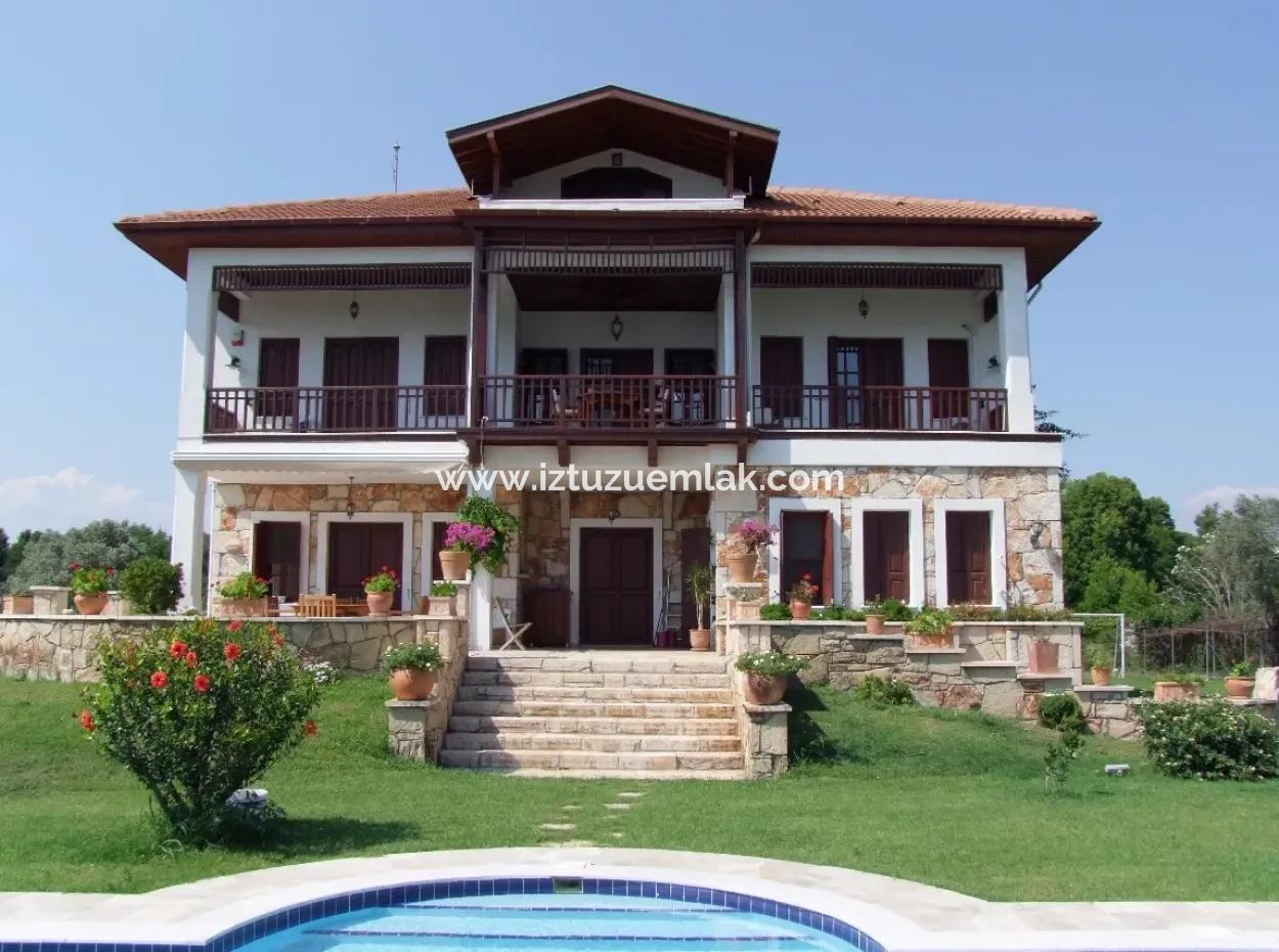 Dalyan Satılık Malikane Dalyan 12,338M2 Arsa İçinde Satılık Lüks Villa