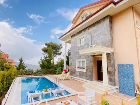 Fethiye Ovacık'ta 4+1 Satılık Villa