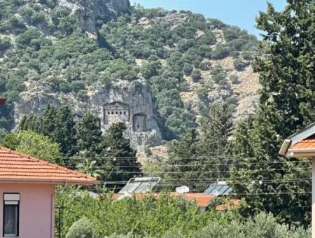 Dalyan Maraş'da Kral Mezarları Manzaralı Satılık Villa